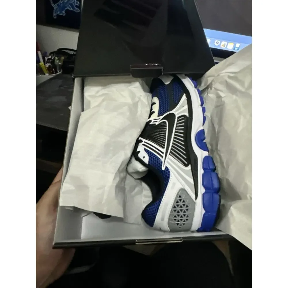 New Men's Size 10.5 Nike Zoom Vomero 5 SE White Racer Blue CI1694-100